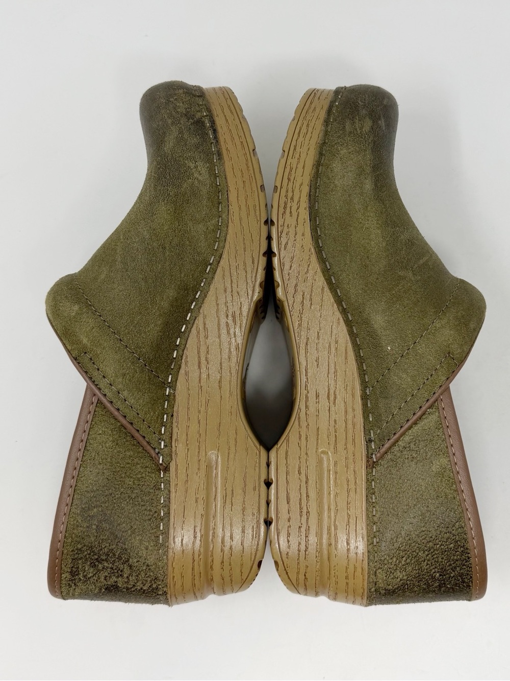 Dansko Pro Clog Green Burnished Nubuck Nursing Clog Shoes - Picture 3 of 12